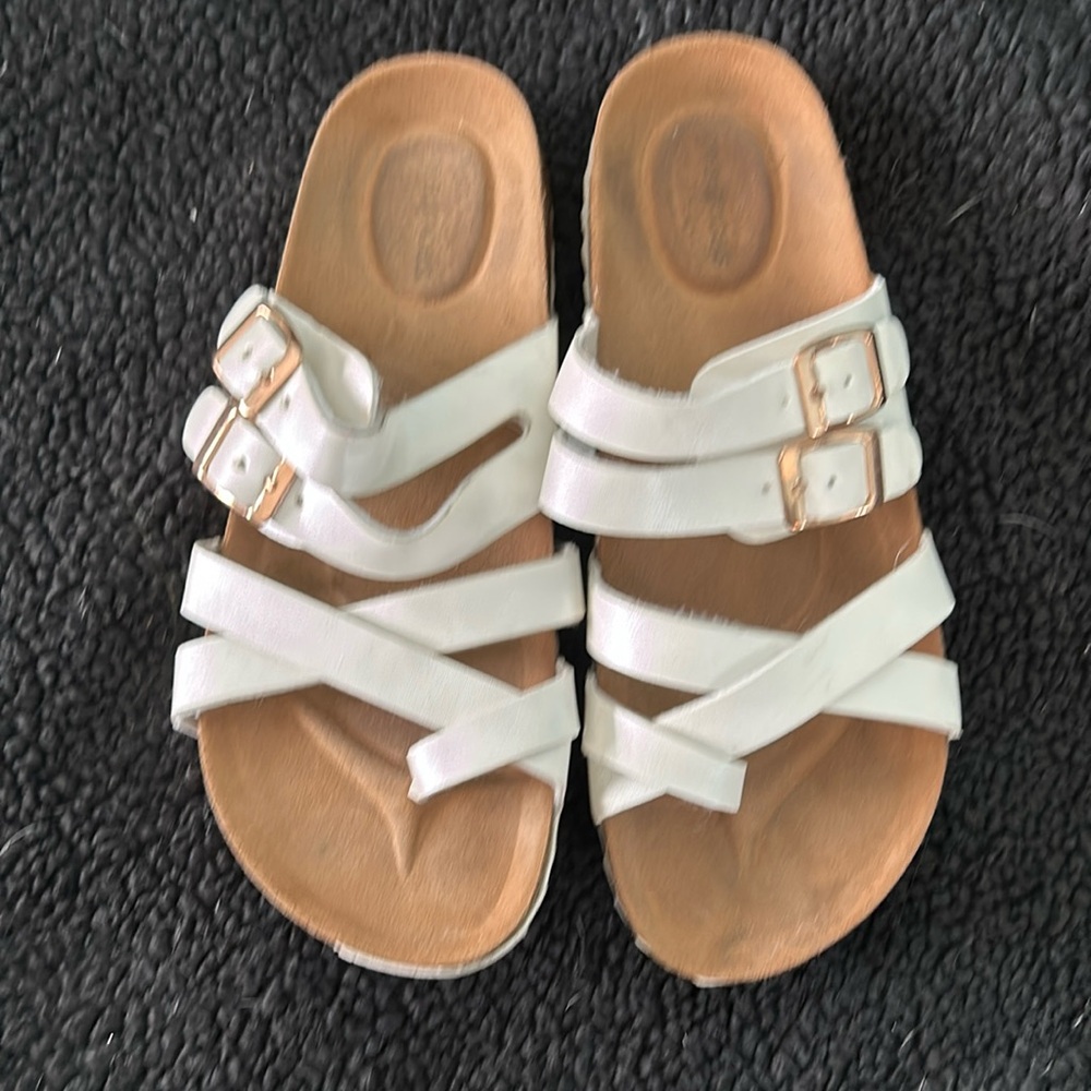 Maurices white leather sandals. Size 8